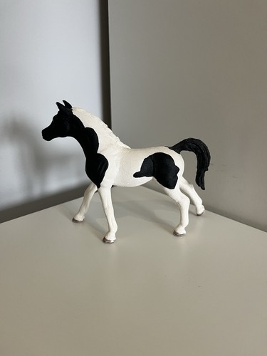 Rare retired schleich 2016 - retired,