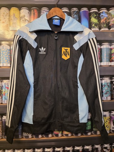 Adidas mens small tracksuit - small,