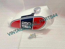 Yamaha Xt 250 3Y3 4Y1 Red And White Painted Steel Petrol Tank 1980-1990