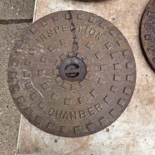 Round cast iron - cast, manhole