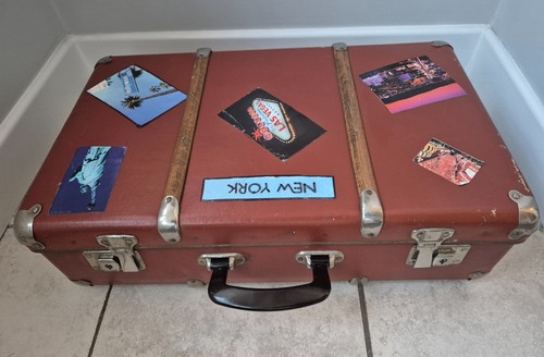 Vintage style suitcase - style, suitcase.