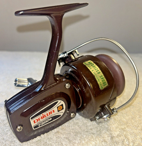 Daiwa 7300b fixed spool - 7300b,