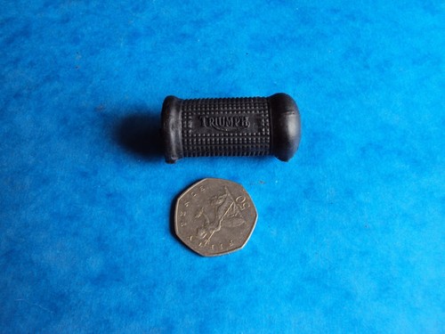 Genuine triumph lever rubber - genuine,