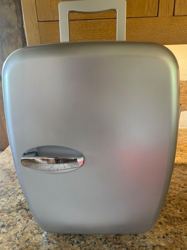 Thermoelectric cooler warmer - thermoelectric,