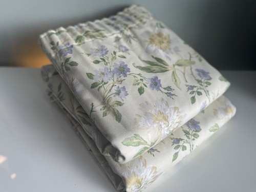 Vintage laura ashley - laura,