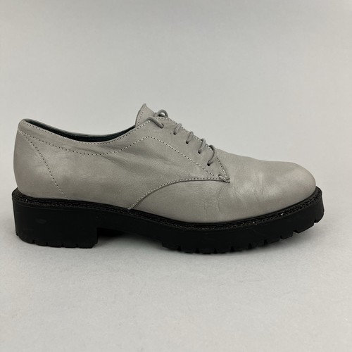 Red dead grey leather lace - or,