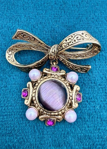 Vintage gold tone bow - vintage,