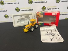 BRITAINS 9521 1:32 SCALE COUNTY 1884 TRACTOR YELLOW BOXED