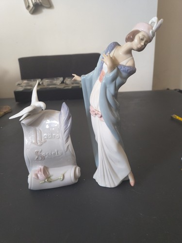 Lladro figurine the flirt - figurine,