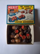 Merit Barrels & Sacks OO/HO Gauge New Boxed (24 In A Box) 5064
