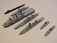 Tri-ang Minic Ships 1:1200