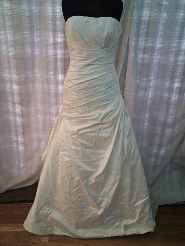 Wedding dress size ivory - wedding,