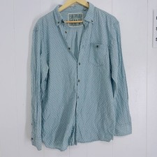 Mantaray Men's Button-Up Shirt