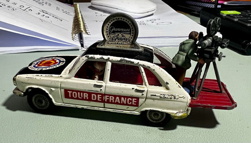 Corgi toys renault - renault, tour