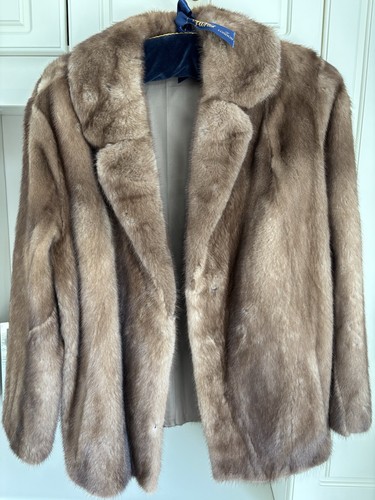 Sovereign fur mink - mink,