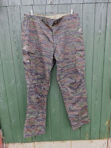 Tiger stripe pattern - stripe,