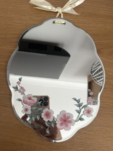 Laura ashley pink flowers wall - laura,