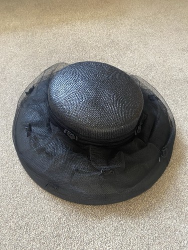 Vintage black netted - hat, with