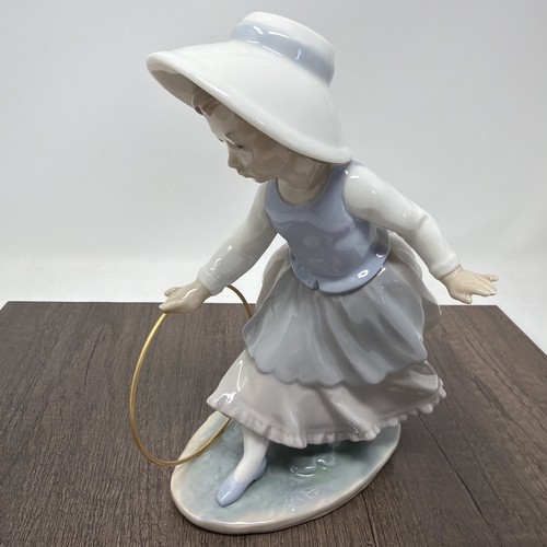 Lladro nao figurine nina con - nao,