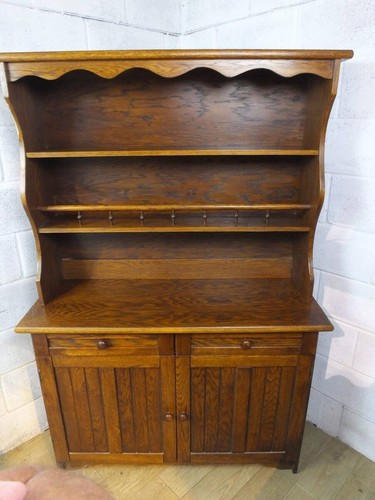 Medium oak veneer dutch - veneer, style