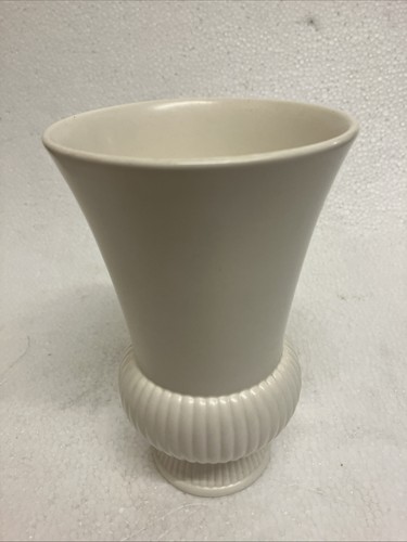 Wedgwood english ceramic - ceramic, vase
