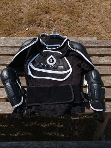 Sixsixone 661 pressure suit - pressure,