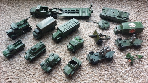 Job lot vintage - of, military