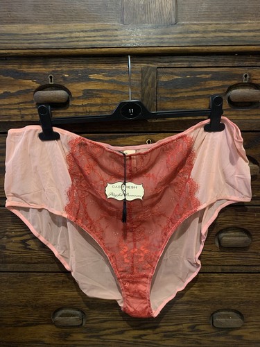 Bnwt playful promises gabi