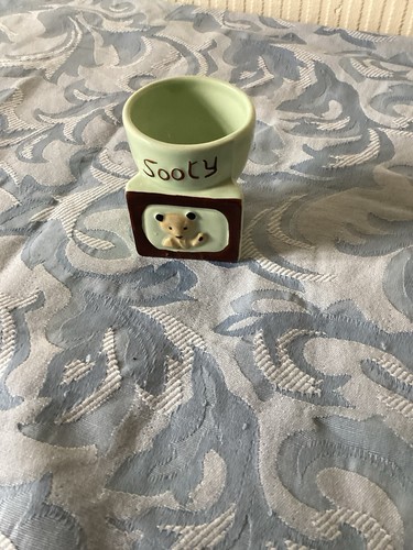 Vintage 1950s egg cup - vintage, sooty