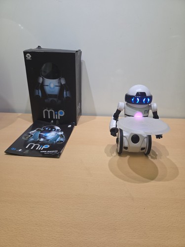 Wowwee mip balancing robot - balancing,