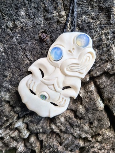 Rare maori hei tiki pendant - tiki,