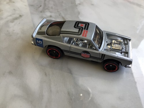 Hot wheels plymouth barracuda - wheels,