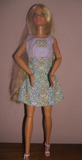 Made To Move Fashion Barbie long Blonde Hair with pink/blue streaks