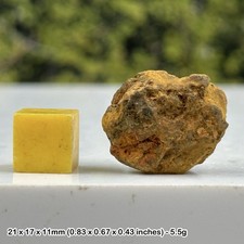 Certified nantan meteorite (1516) - genuine space rock