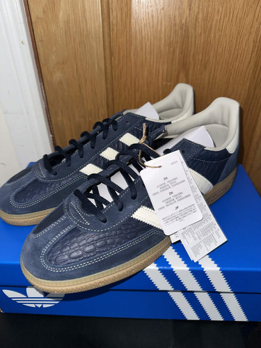 Size adidas handball - -,