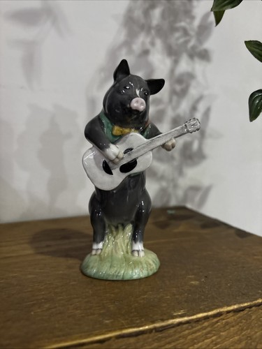 Beswick pig guitar player - beswick,