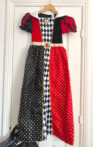 Alice wonderland queen - in,