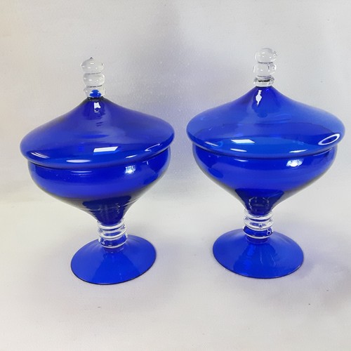 Vintage set matching - of, 2