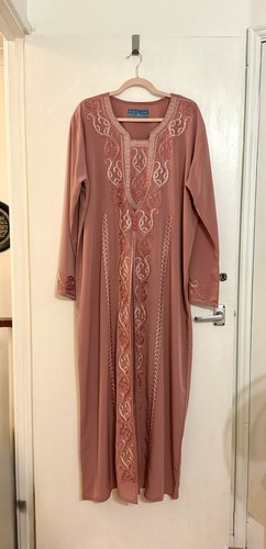 Saudi arabian jalabiya - saudi,