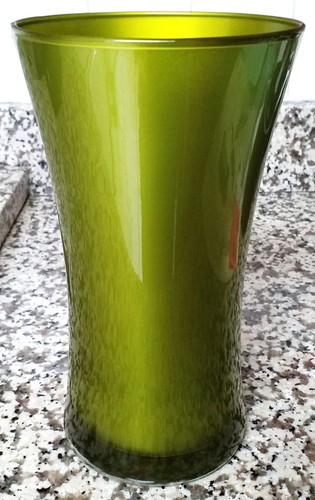Massive large vase 9 heavy - vase, 9"