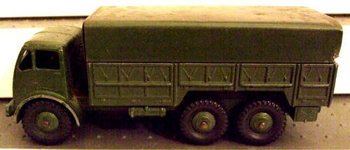 Dinky military model ton - dinky,