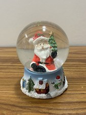 Vintage-Style Santa Claus Snow