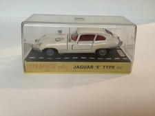 Dinky Toys E Type Jaguar 2+2 -