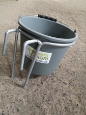 Galvanised Sheep/Calf/Horse/Pony/Goat Hurdle/Gate Bucket Holder & Bucket Hook on