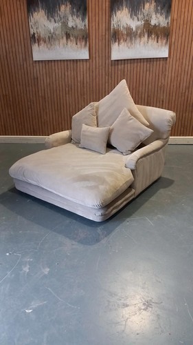 Loaf pudding chaise love seat - loaf,