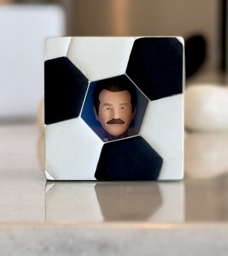 Ted lasso peek - peek, hill