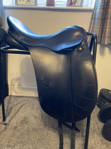 Albion dressage saddle - albion,