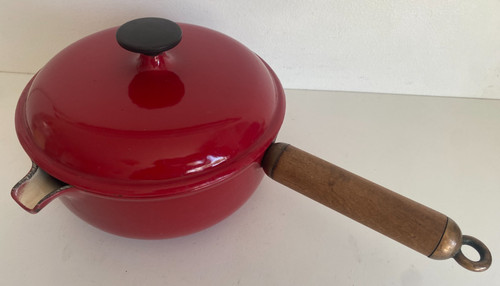 Creuset cast iron saucepan - iron,