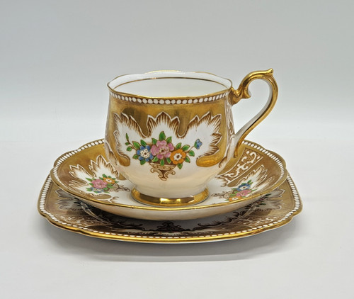 Royal albert crown china gold - albert,