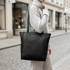 Rowallan Large Black Leather